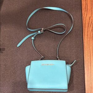 Michael Kors Aqua Selma Mini Crossbody Purse